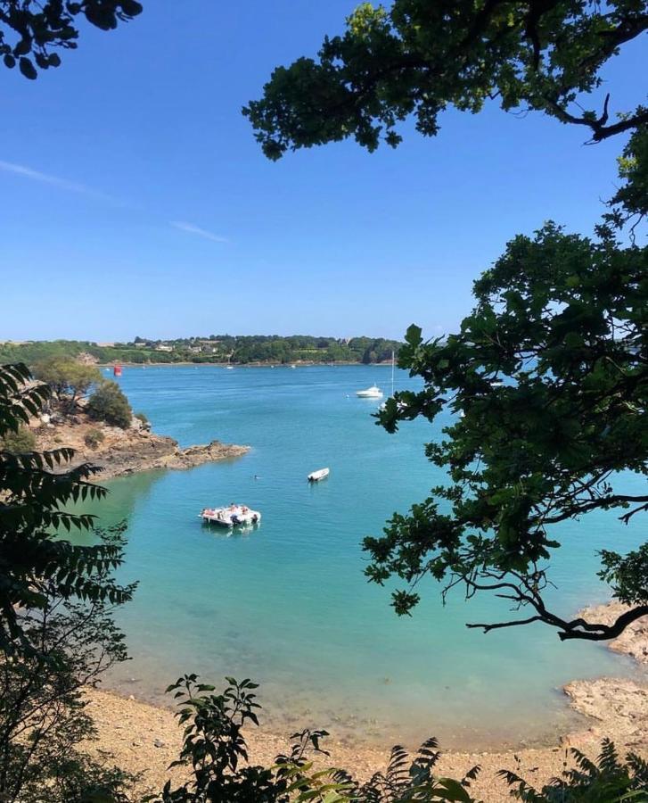 Appartement Cosy 1 Chambre Pour 2 Pers - Renove - Terrasse - Parking Dinard Kültér fotó