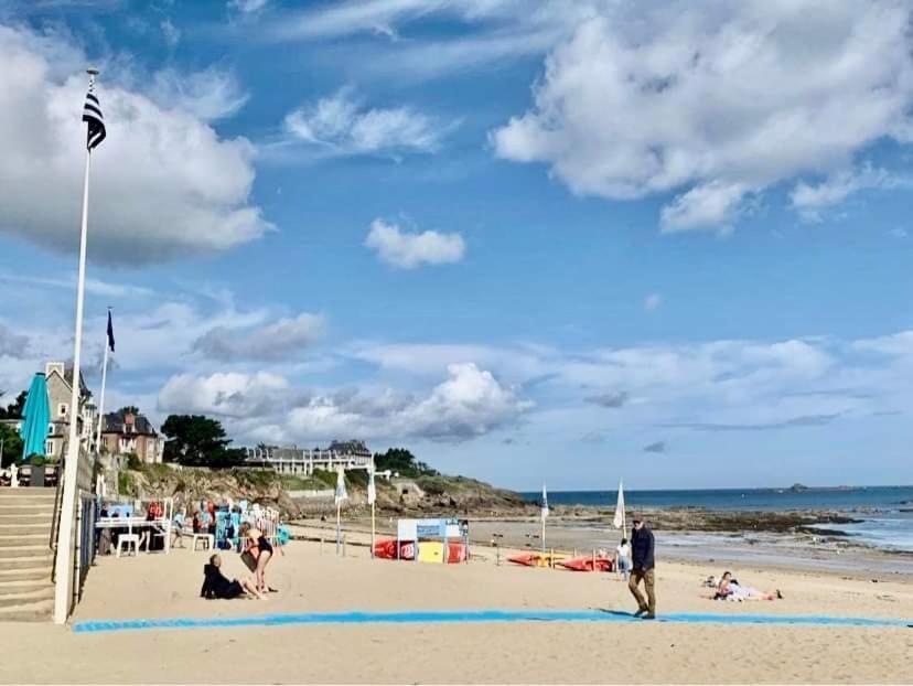 Appartement Cosy 1 Chambre Pour 2 Pers - Renove - Terrasse - Parking Dinard Kültér fotó